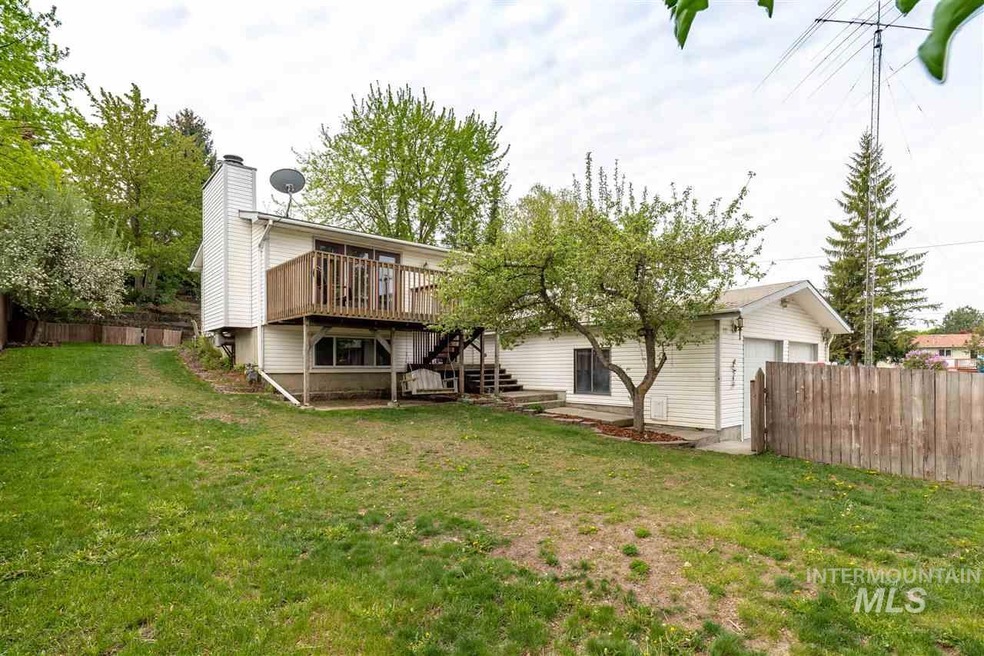 717 Public Ave, Moscow, ID 83843 - photo 1