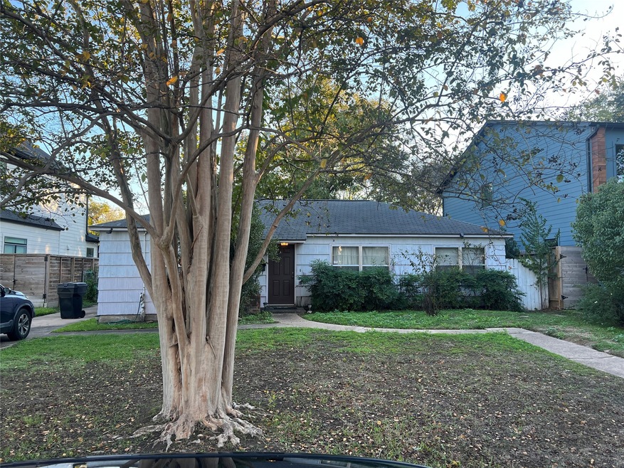 1823 Hewitt Dr, Houston, TX 77018 - photo 1