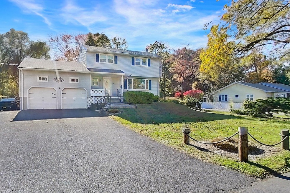 54 Mapledale Ave, Succasunna, NJ 07876 - photo 1
