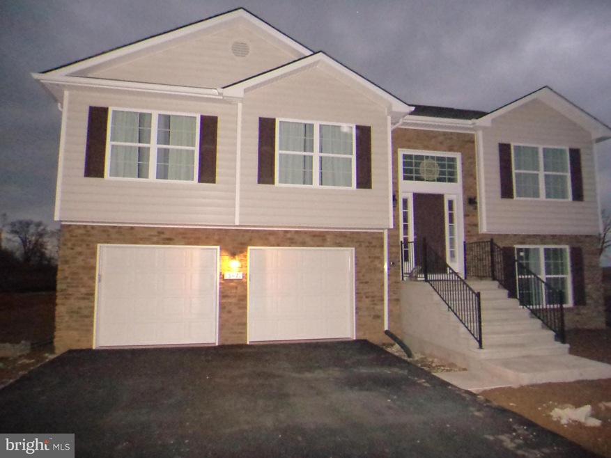 15471 Camden Dr, Greencastle, PA 17225 - photo 1