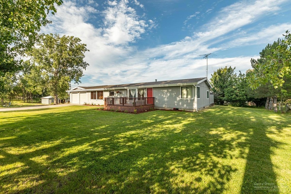 62510 Stenkamp Rd, Bend, OR 97701 - photo 1