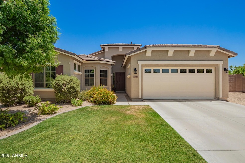 Cloverdale_Front