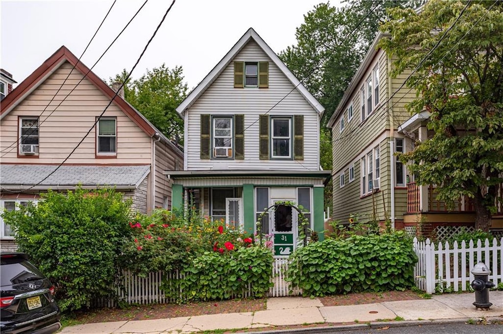 Pending $459,000 • Co-Listing Agent