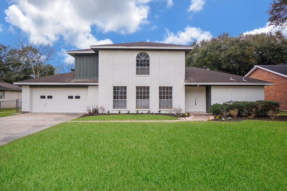 1129 Lindsey Dr, Rosenberg, TX 77471 - photo 1