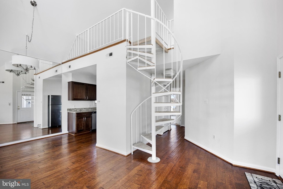 33 Charles St unit 2, Solomons, MD 20688 - photo 1