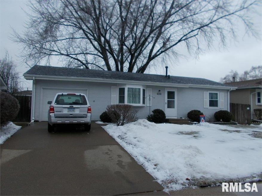 6310 Scott St, Davenport, IA 52806 - photo 1