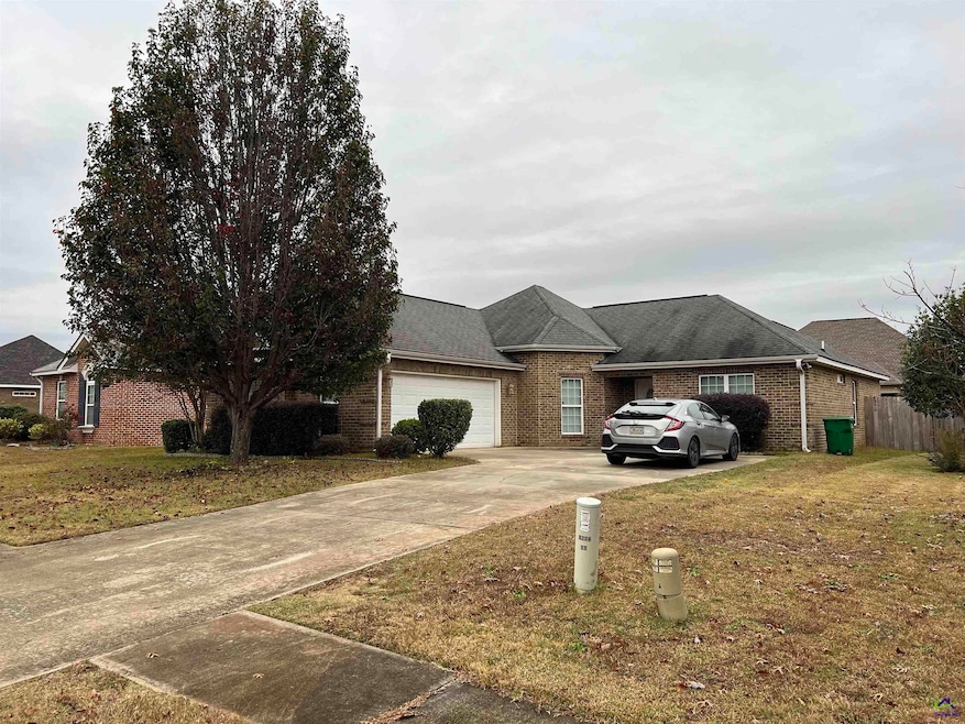 523 Manchester Ln, Byron, GA 31008 - photo 1