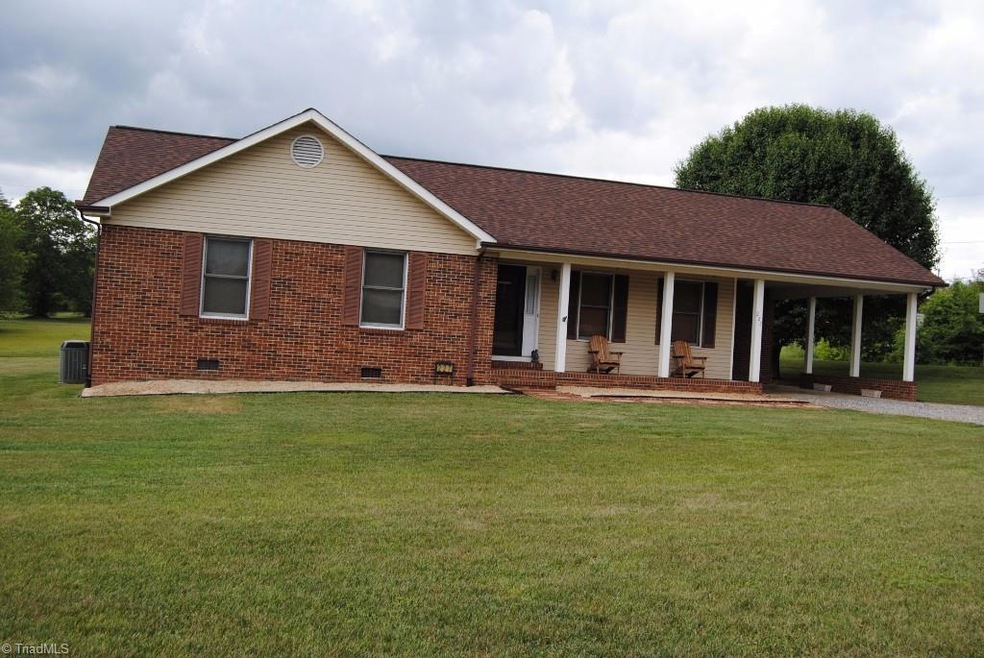 227 Persimmon Cir, Statesville, NC 28625 - photo 1