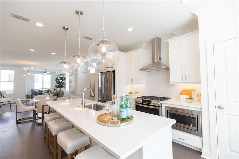 Glendale floor plan - furniture not included, Pictures are for representation only, not the actual homeCall or text us today to schedule your appointment to view the Glendale Homesite #194