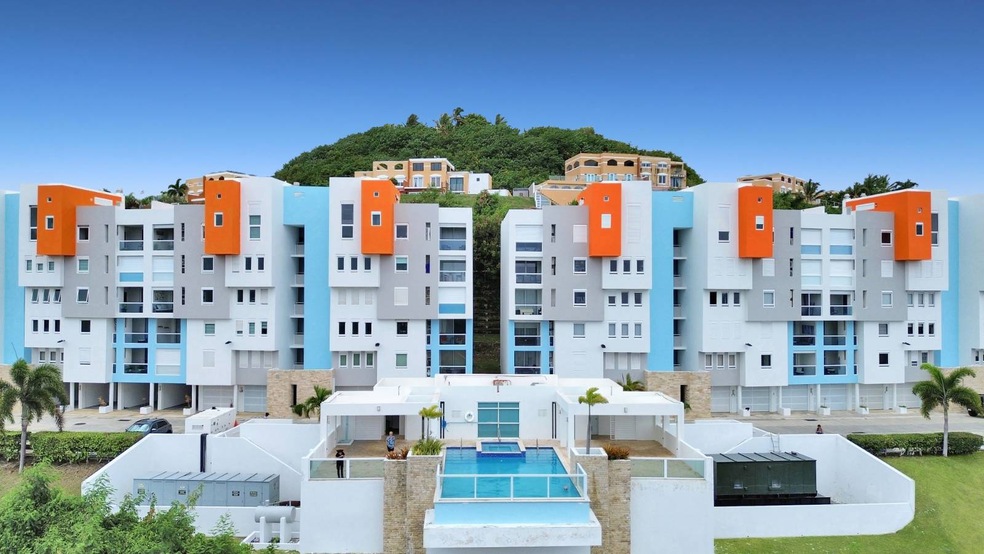 Ocean Plaza