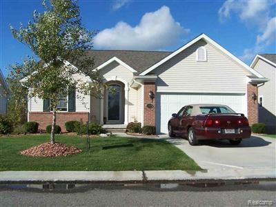 1167 Creekside Ct unit 28, Burton, MI 48509 - photo 1