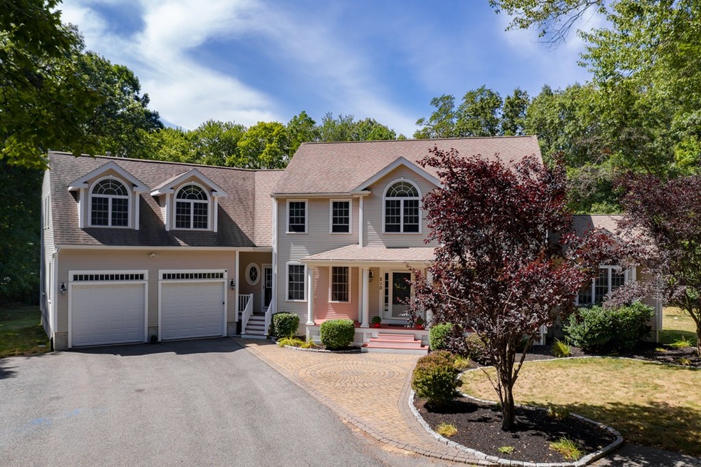 210 Myrtle St, Rockland, MA 02370 - photo 1