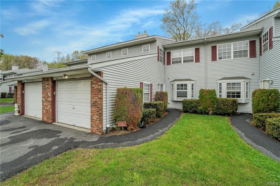 334 Heritage Ln, Monroe, NY 10950 - photo 1