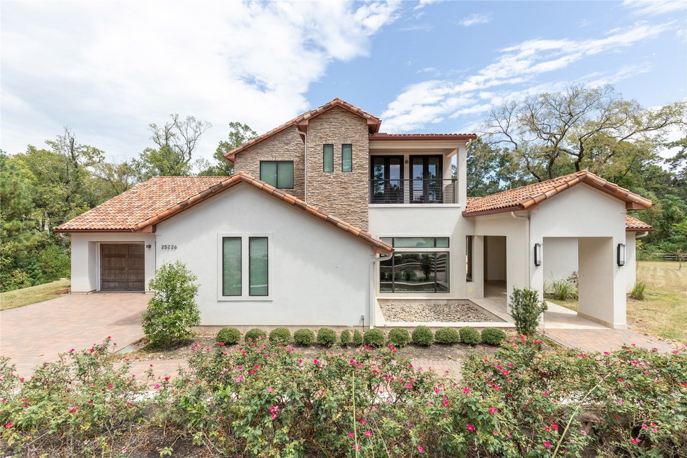 25226 Tara Bend Ct, Tomball, TX 77375 - photo 1