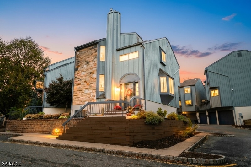 29 Trafalgar Ct, Hackettstown, NJ 07840 - photo 1