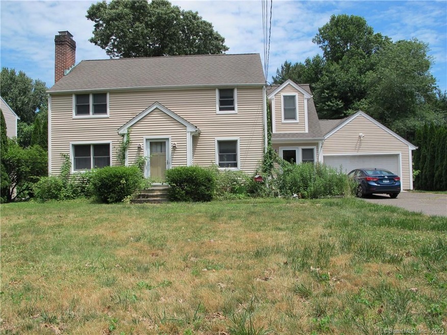 245 Pepper Ridge Rd, Stamford, CT 06905 - photo 1