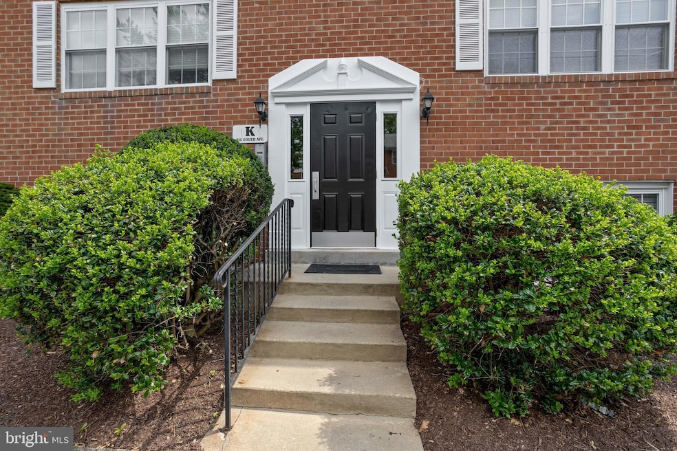 816 South Ave unit K5, Secane, PA 19018 - photo 1