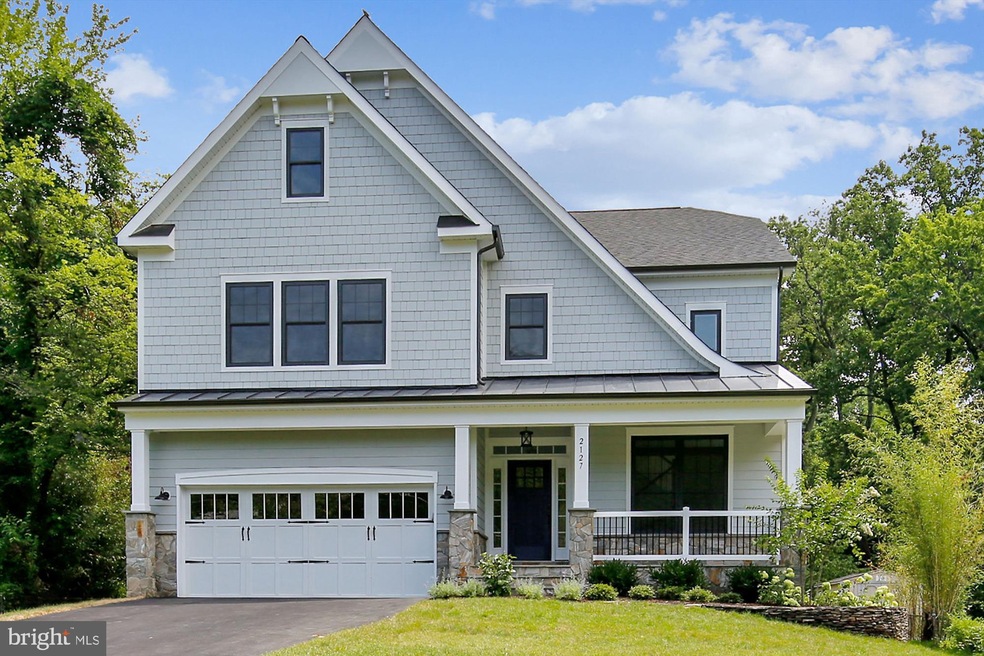 2127 Greenwich St, Falls Church, VA 22043 - photo 1