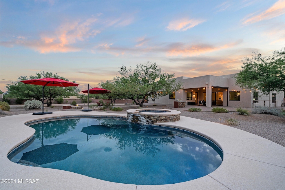 Heated Pool & Spa