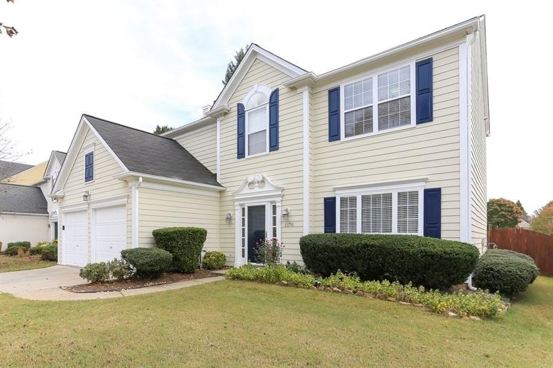 Very well maintained traditional home