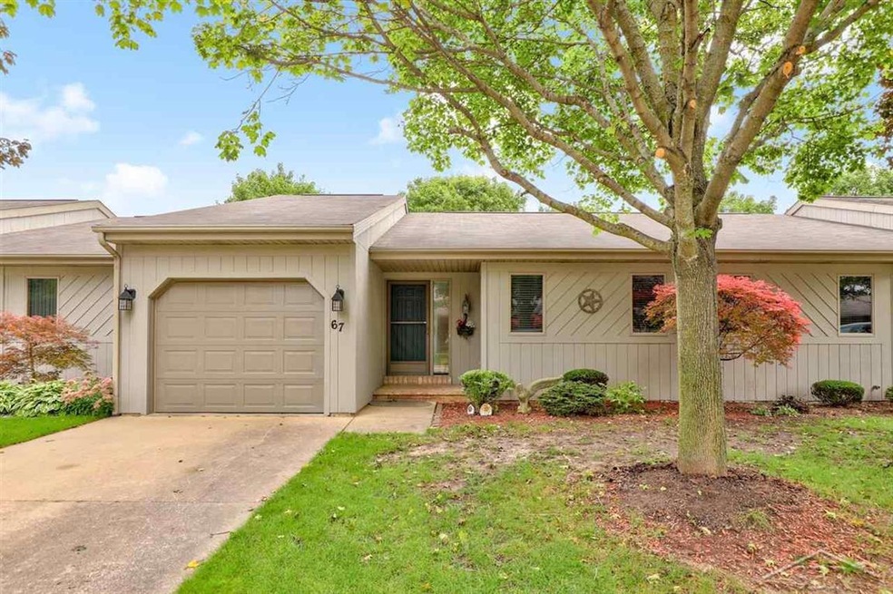 67 Pine Grove Dr, Frankenmuth, MI 48734 - photo 1