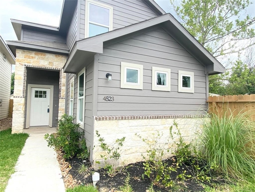 4523 Gaston St, Houston, TX 77093 - photo 1