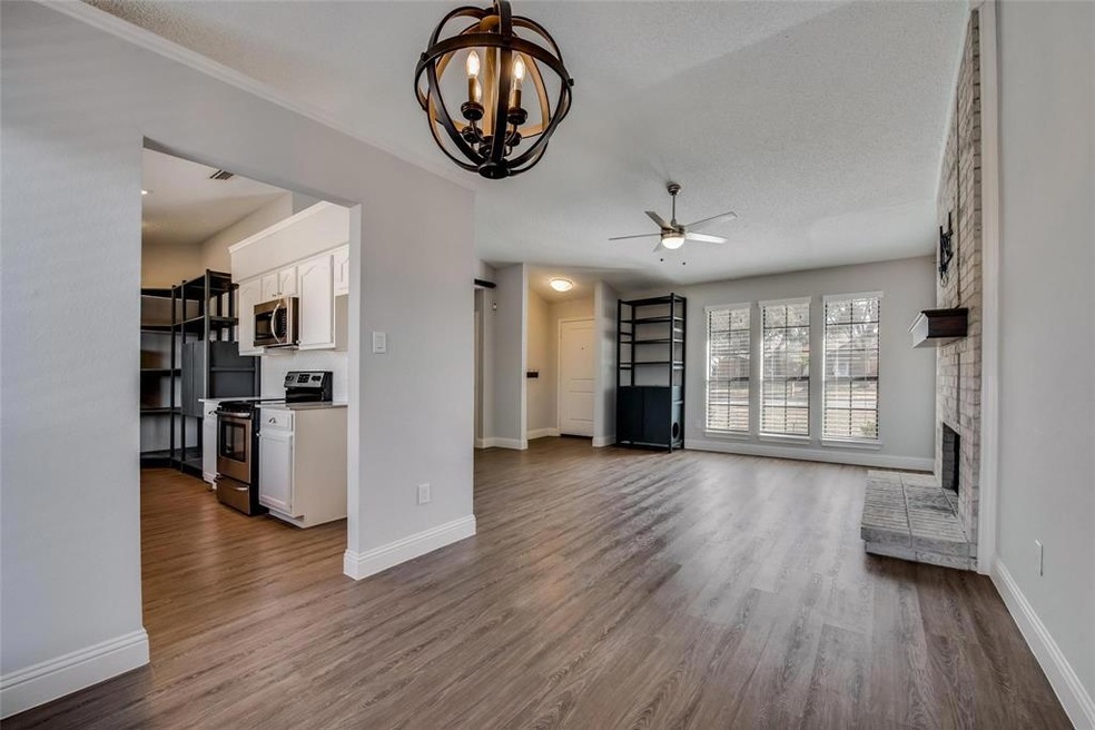 1301 Devonshire Ln, Wylie, TX 75098 - photo 1