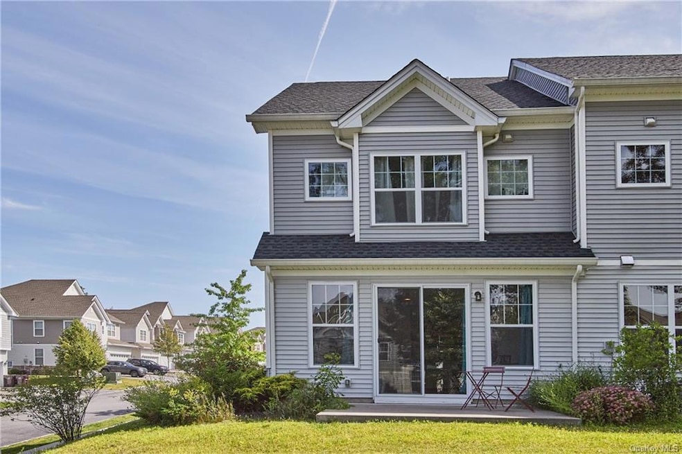 8 Kless Ct, Middletown, NY 10940 - photo 1