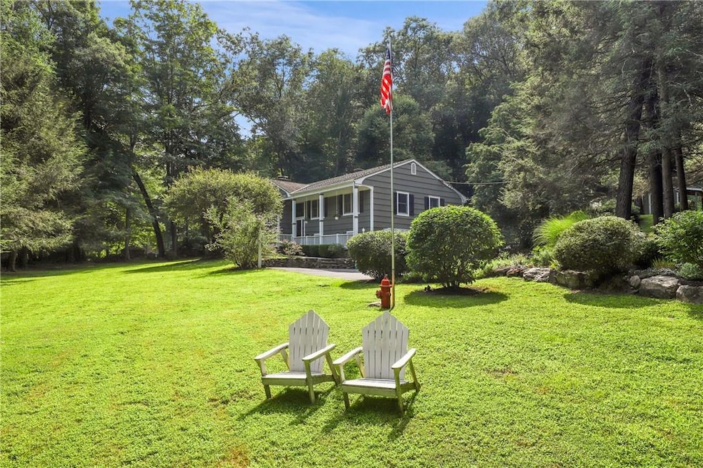 47 Upper Shad Rd, Pound Ridge, NY 10576 - photo 1