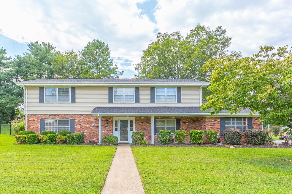 93 Edgewood Circle-4