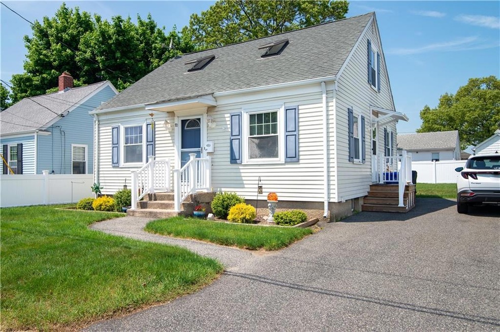 70 Stearns St, Pawtucket, RI 02861 - photo 1