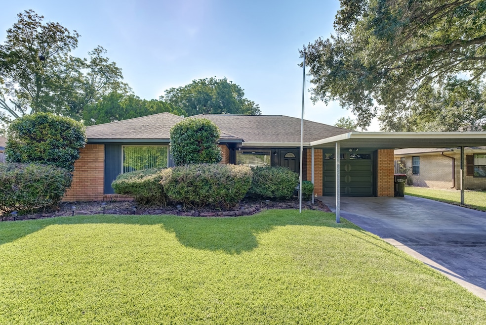 Sold • Co-Listing Agent