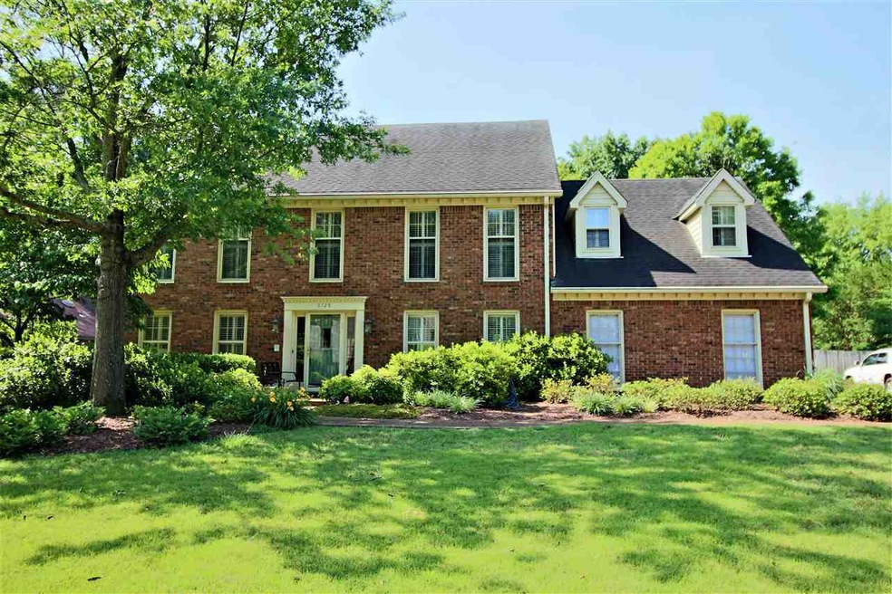 This Is The Jewel You Have Been Looking For! Highl
