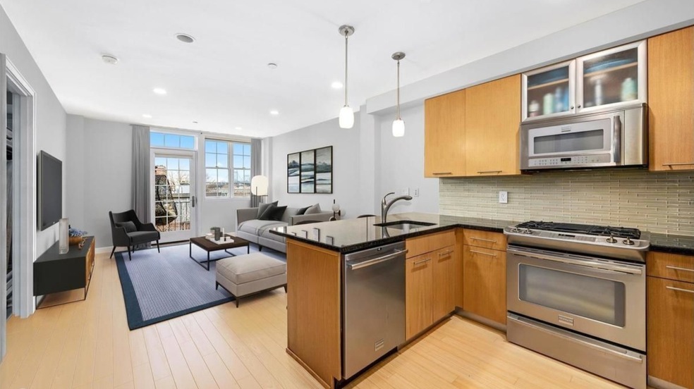 25-19 35th St unit 4C, Astoria, NY 11103 - photo 1