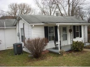 1715 Daytona Dr, Johnson City, TN 37601 - photo 1