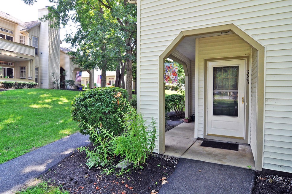 523 Hampton Place Blvd, Troy, NY 12180 - photo 1