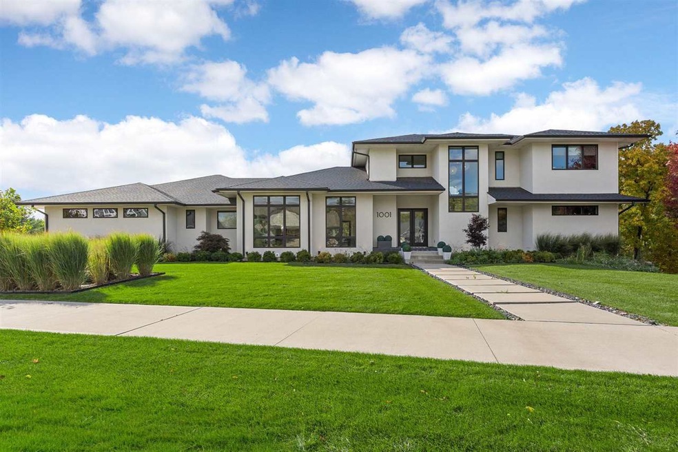 For Sale $2,450,000 • Co-Listing Agent