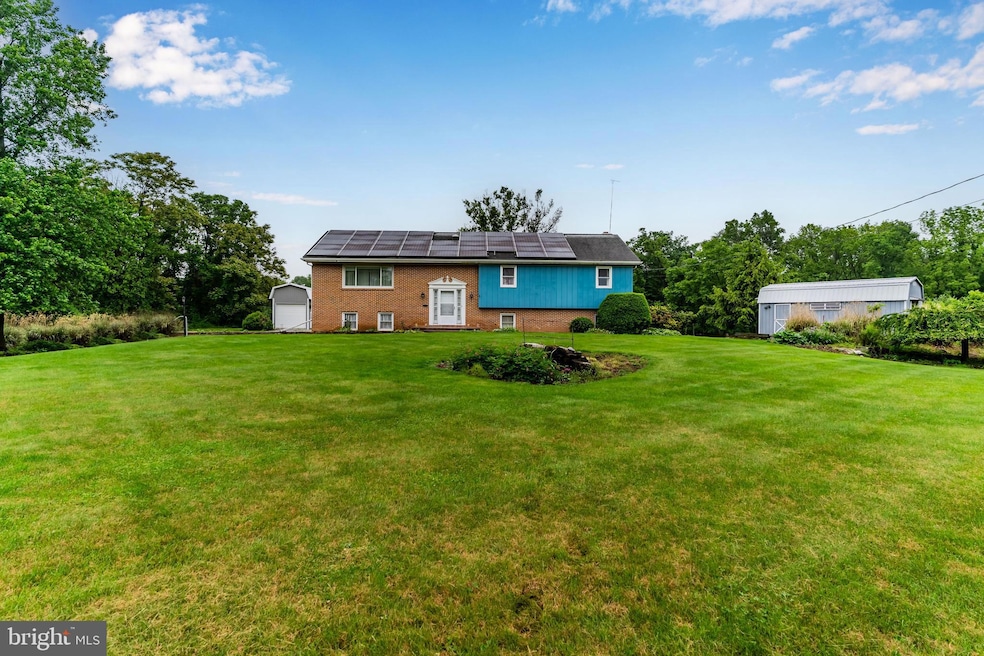 855 Alexander Spring Rd, Carlisle, PA 17015 - photo 1