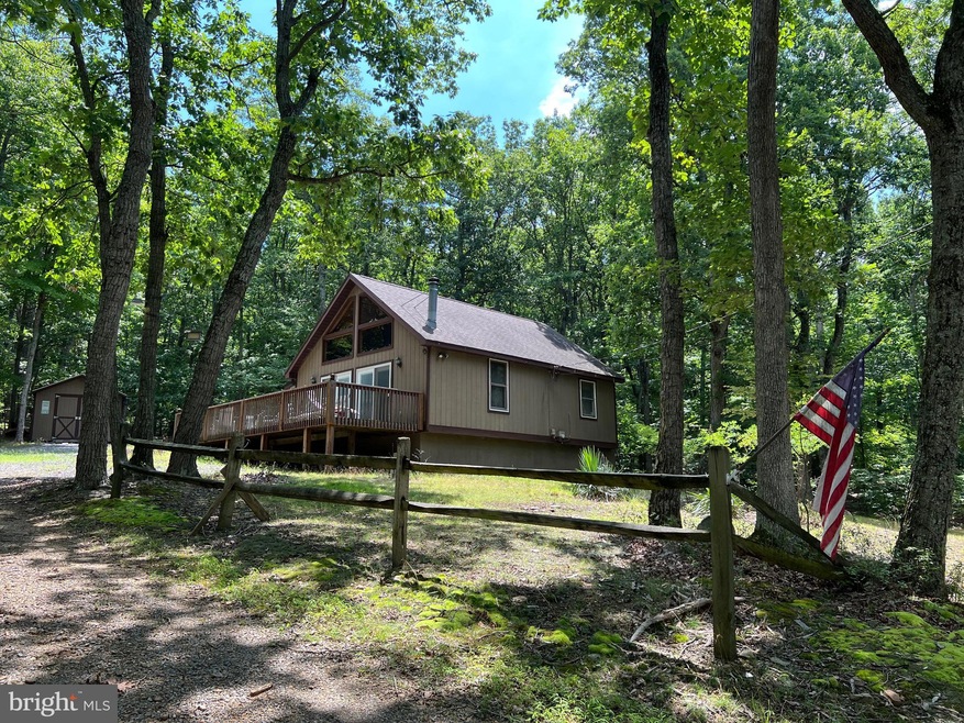 754 Oak Forest Ln, Berkeley Springs, WV 25411 - photo 1