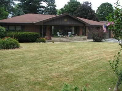 707 Thunderbird Dr, New Carlisle, IN 46552 - photo 1