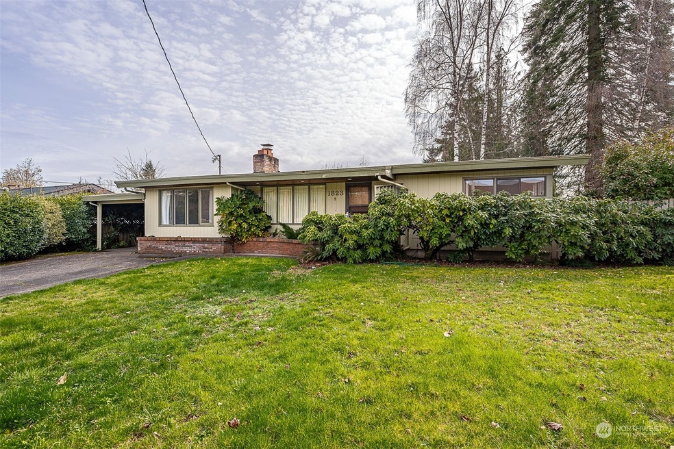 1823 SW Snively Ave, Chehalis, WA 98532 - photo 1