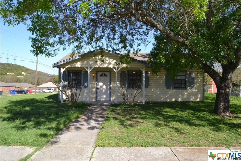 901 Hackberry St, Copperas Cove, TX 76522 - photo 1