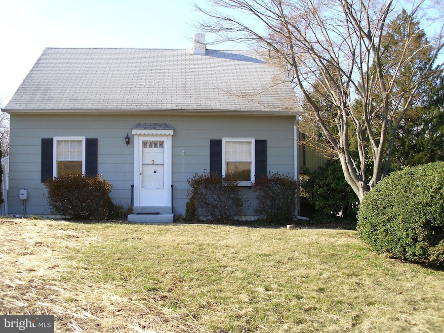 1035 Quarry Hall Rd, Norristown, PA 19403 - photo 1