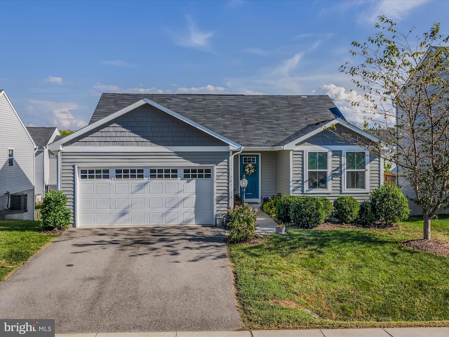 203 Singleton Way, Martinsburg, WV 25403 - photo 1