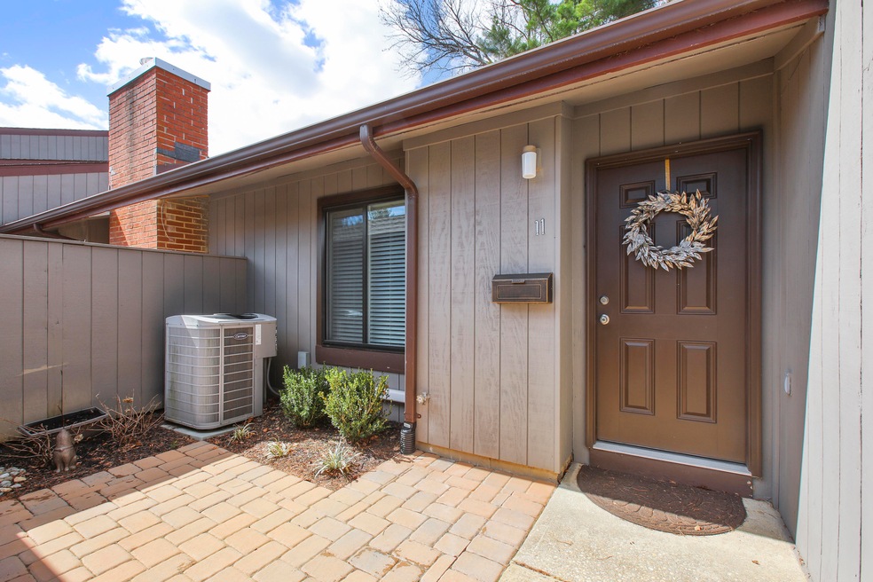 11 Concord Ct, Red Bank, NJ 07701 - photo 1