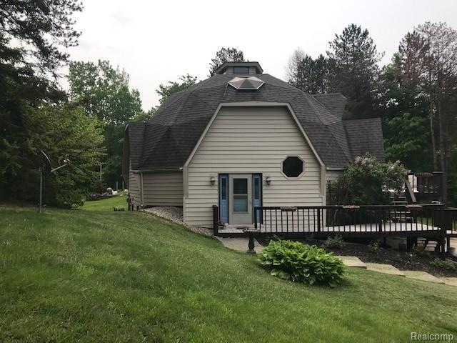 Welcome to 5346 N. Oak Road