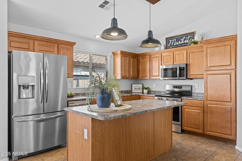 Pending $359,900 • Co-Listing Agent