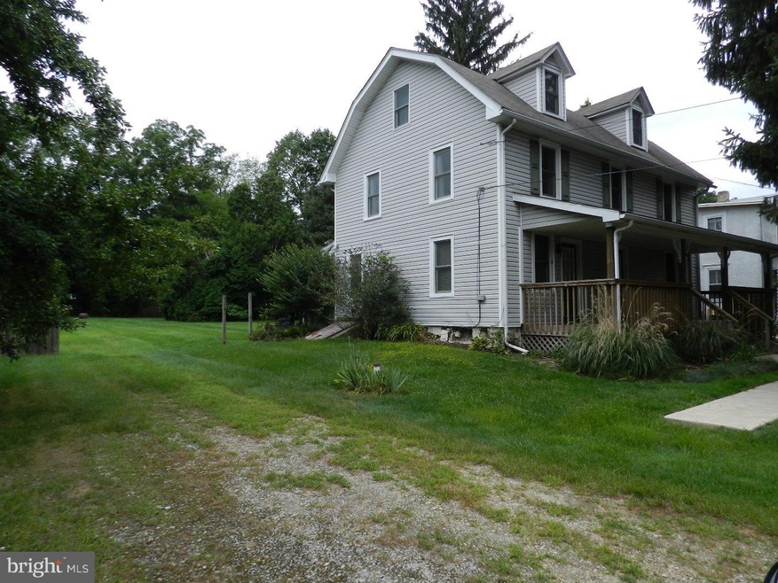 16 Lloyd Ave unit 2ND FL, Malvern, PA 19355 - photo 1