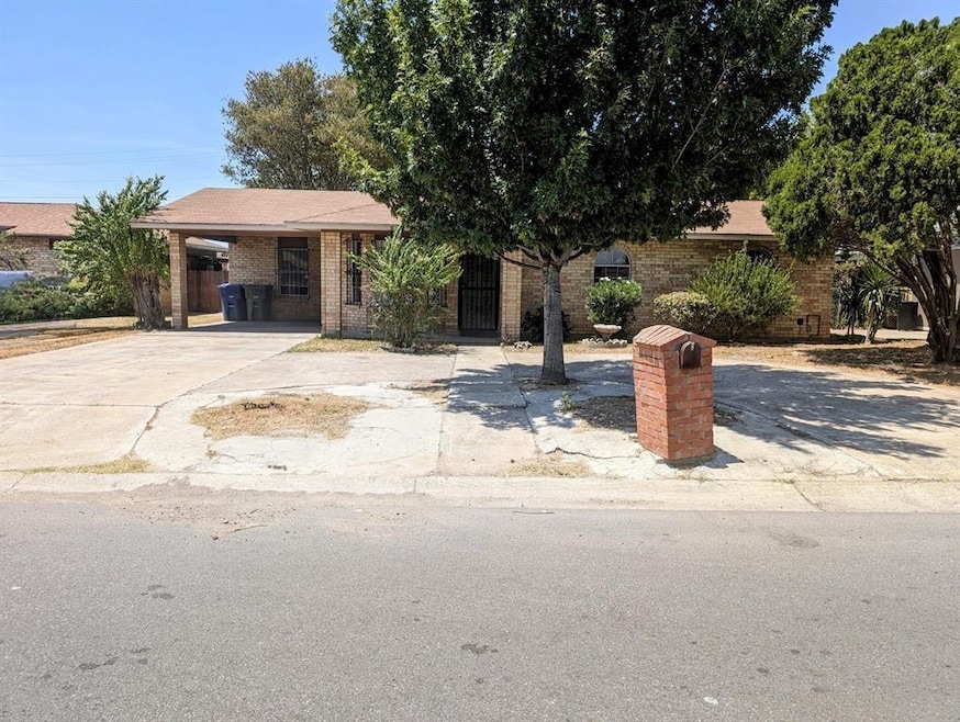 4710 Pita Dr, Laredo, TX 78041 - photo 1