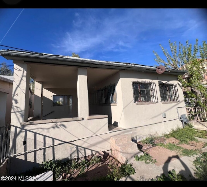 117 E Dumbauld St, Nogales, AZ 85621 - photo 1